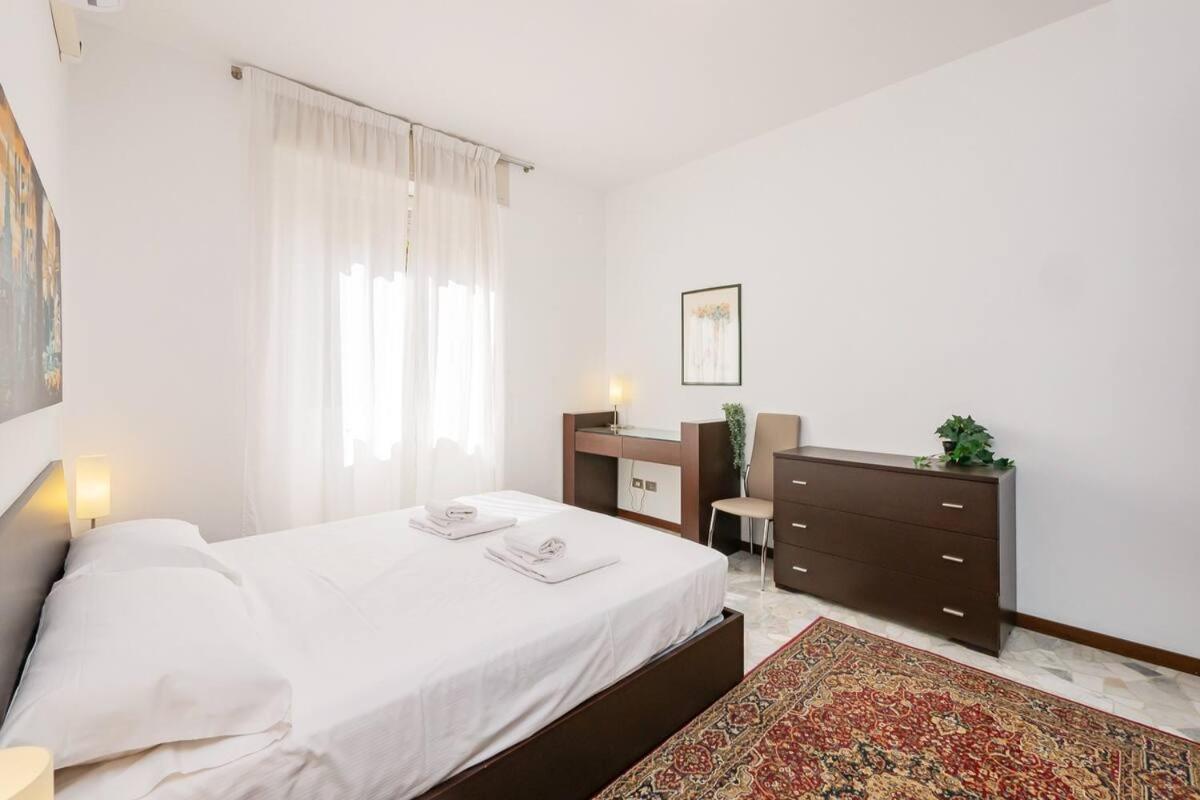 Ihost Apartment - Veneziano 8 Milán Exterior foto
